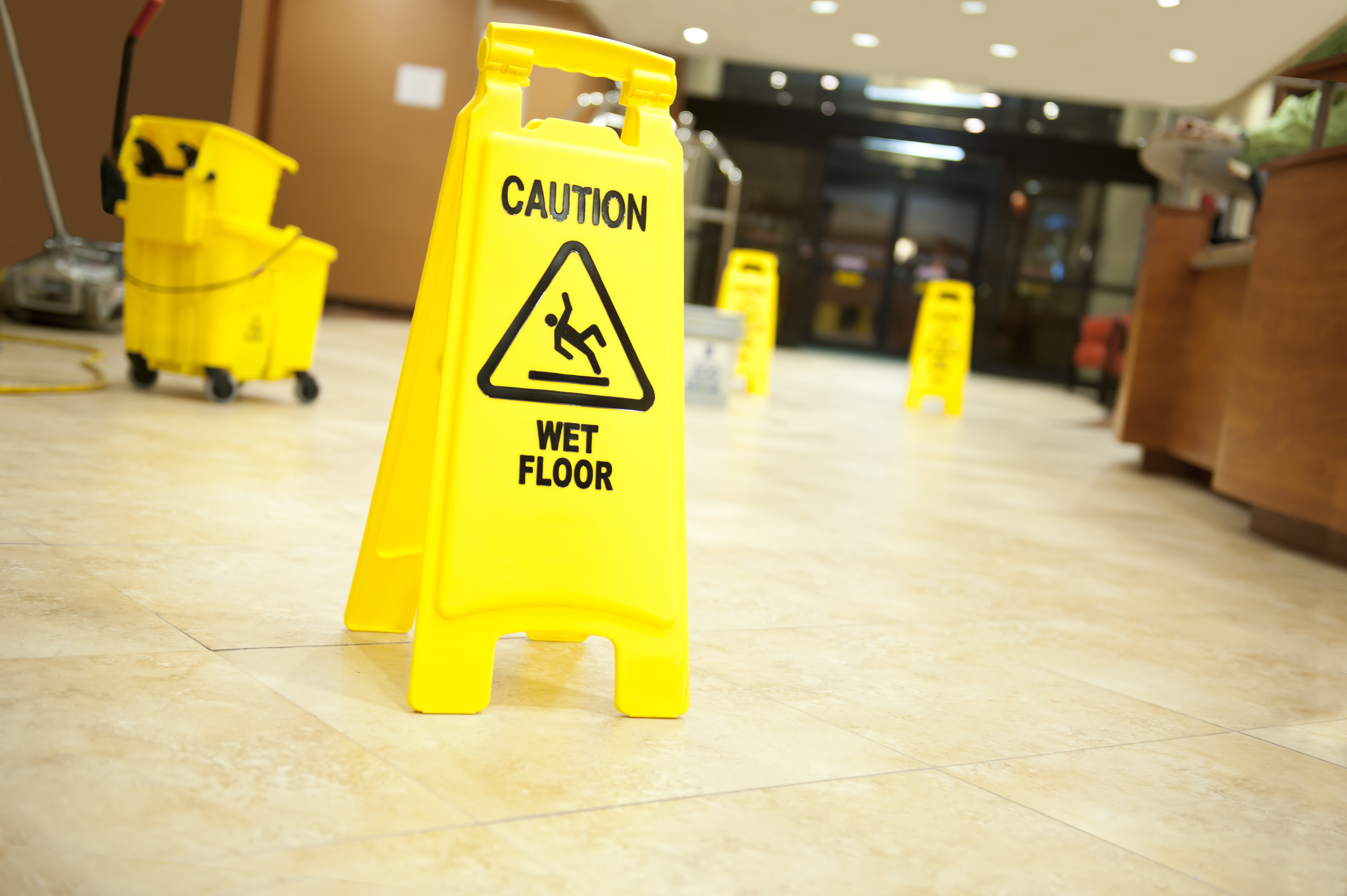 how-to-survive-being-injured-on-campus-her-campus
